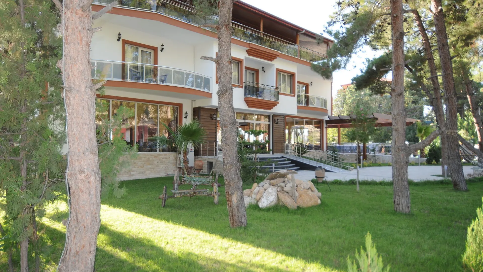 Pamukkale Whiteheaven Suite Hotel